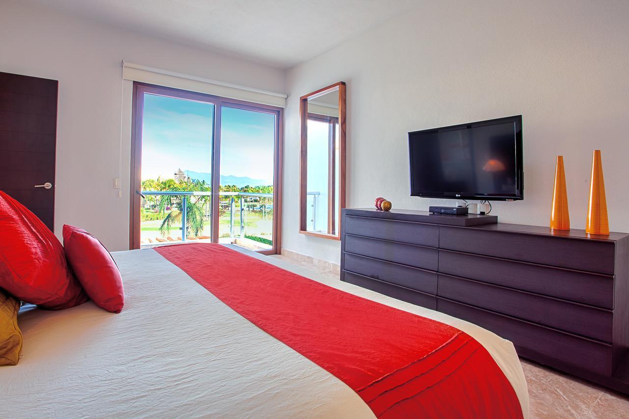 B Nayar Family Luxury Suites & Villas Residences La Cruz de Huanacaxtle Exterior foto
